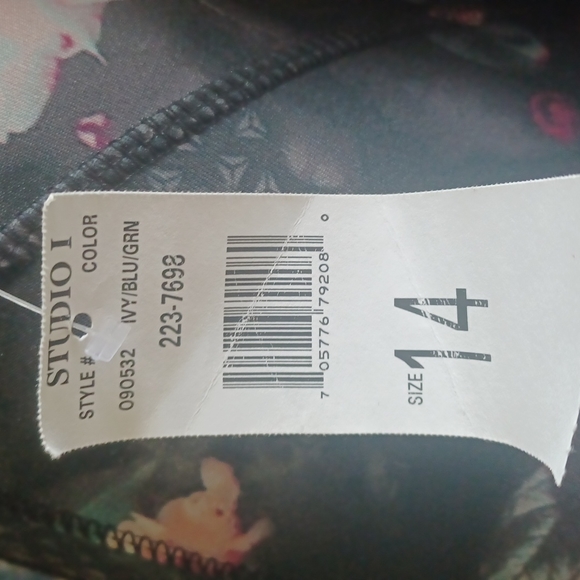 Spring floral dress - Picture 3 of 4